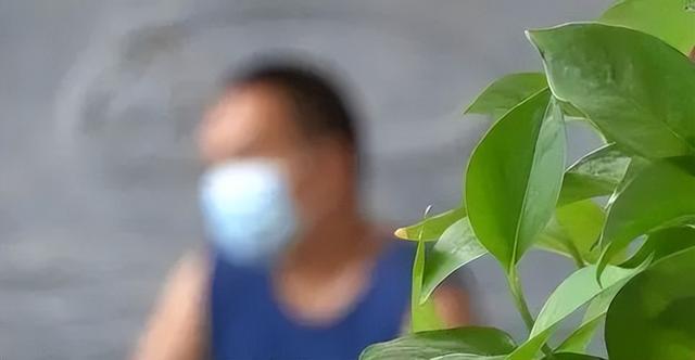 湖南少婦每月10次帶流浪漢回家發(fā)生關(guān)系，丈夫死不離婚