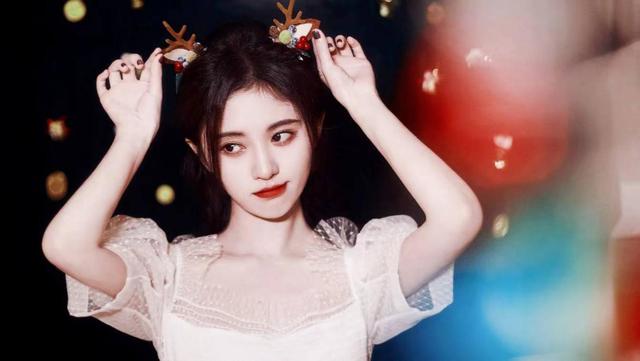 “素顏無人識”的8位女星，熒幕前絕美女神，卸妝后：大姐你哪位