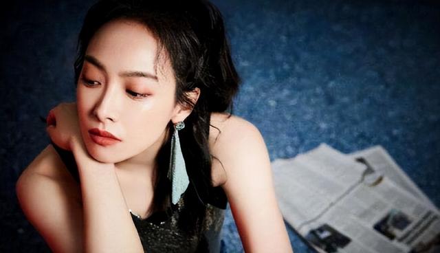 “素顏無人識”的8位女星，熒幕前絕美女神，卸妝后：大姐你哪位