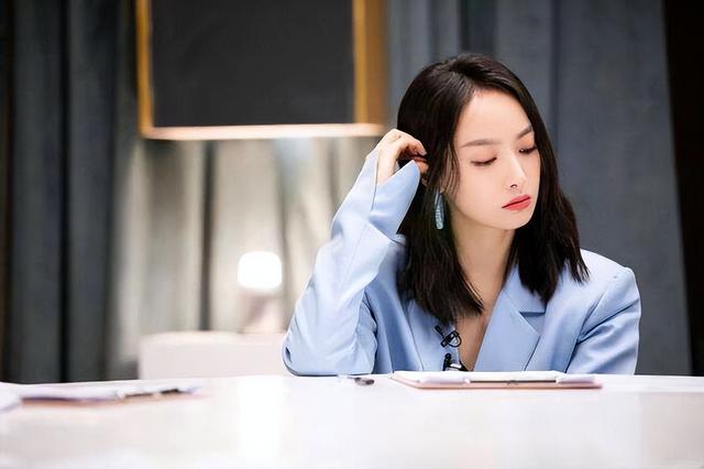“素顏無人識”的8位女星，熒幕前絕美女神，卸妝后：大姐你哪位