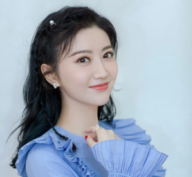 美貌毀滅利器“齊劉?！保瑠蕵啡?2個女星留完顏值下降氣質全無