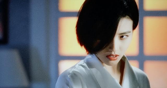 15位一眼萬年的短發美女，年輕時個個美到窒息，今有人網上求工作