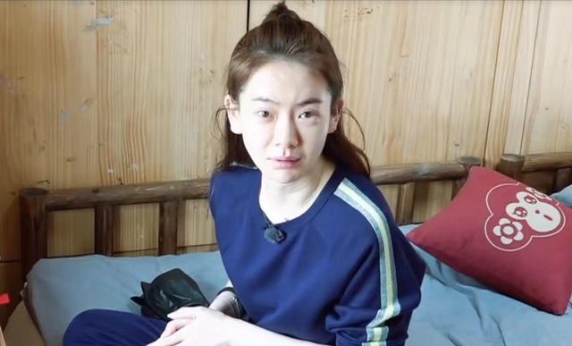 “素顏無人識”的8位女星，熒幕前絕美女神，卸妝后：大姐你哪位