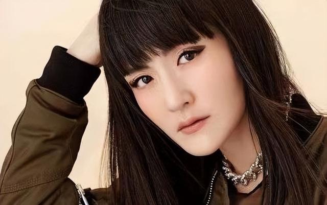 “素顏無人識”的8位女星，熒幕前絕美女神，卸妝后：大姐你哪位