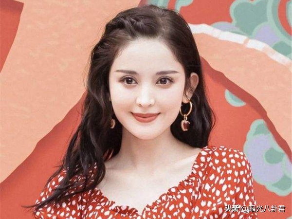 人到中年裝可愛、演傻白甜、演技尷尬,這6位女星口碑越來越差