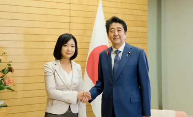 鳳凰駐日美女記者又惹爭議：借日本暗諷中國詐騙多？網(wǎng)友打臉