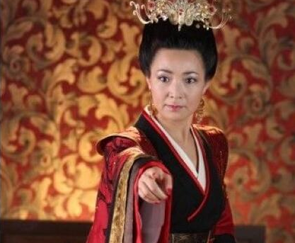 她是古代最早的裸體模特，下場為何比戚夫人還慘？