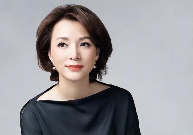 “素顏無人識”的8位女星，熒幕前絕美女神，卸妝后：大姐你哪位