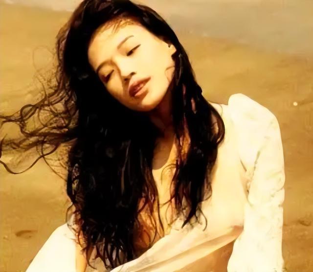 “情史干凈”的8位性感女星，不濫情，不炒作，每一個都堪稱清流