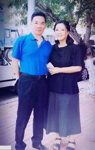 “農村一姐”王茜華：風光背后有心酸，二婚嫁導演苦盡甘來