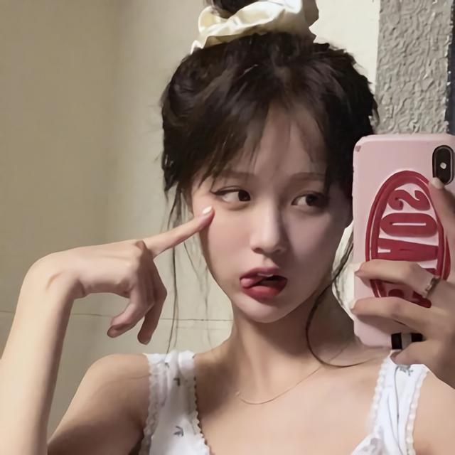 一些甜美又有仙氣的真人女生頭像
