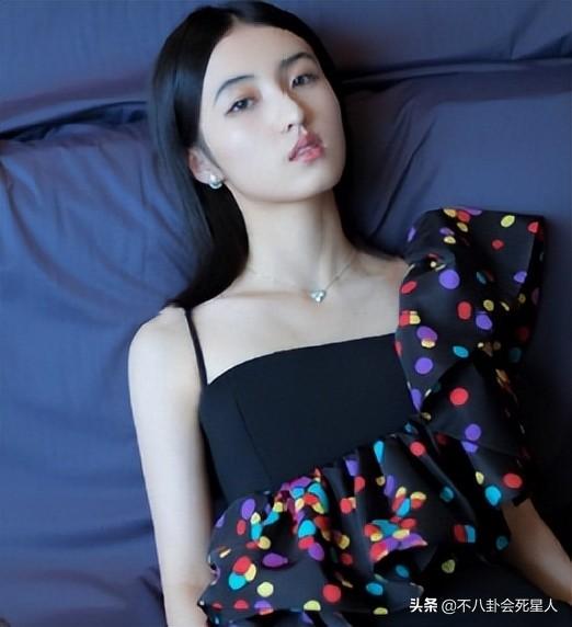 看臉90斤,看腿150斤,這7位女星小臉配粗腿,身材太不協調