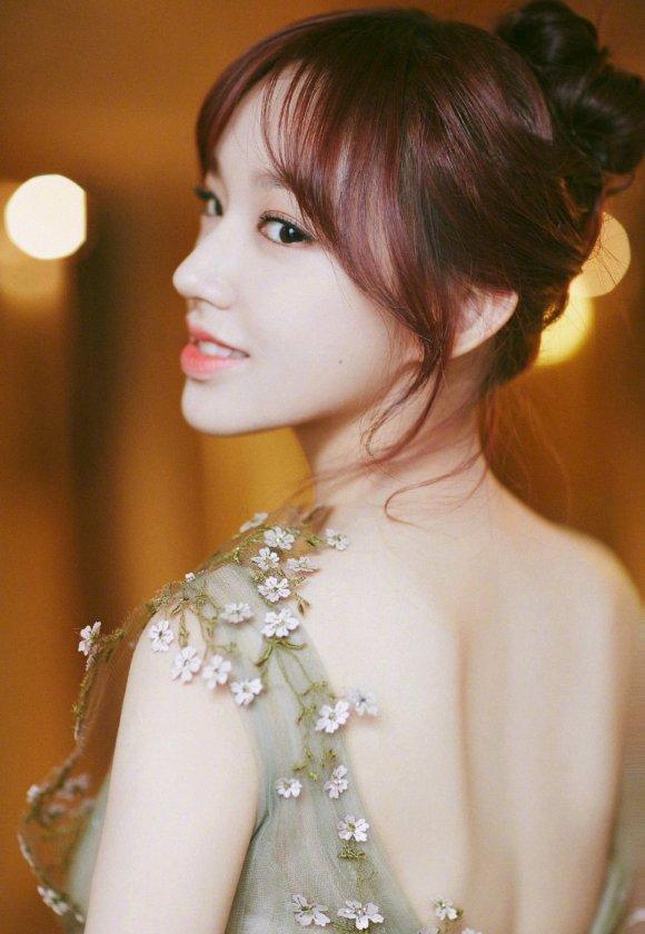 稱作“童顏巨乳”的程瀟，完美黃金比例，網友：是我遙不可及的夢