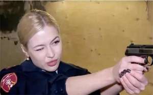美女的超級保鏢(普京大帝的美女保鏢越來越霸氣)