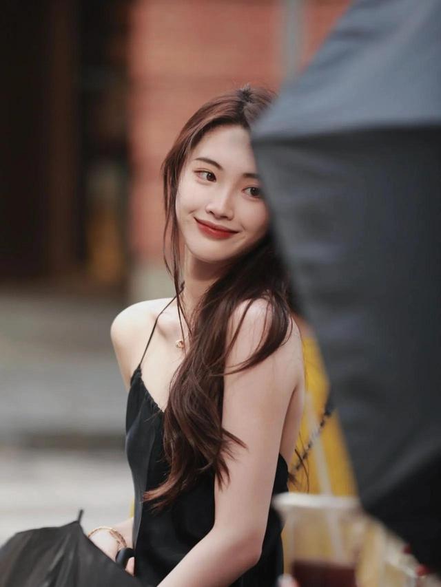 美好的不是女孩，而是18歲 (校花合集)