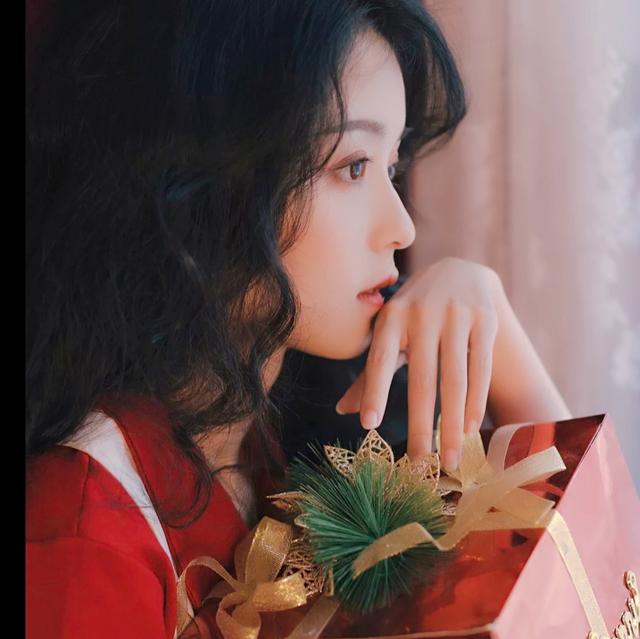 圣誕氣氛美女女頭高清頭像圖