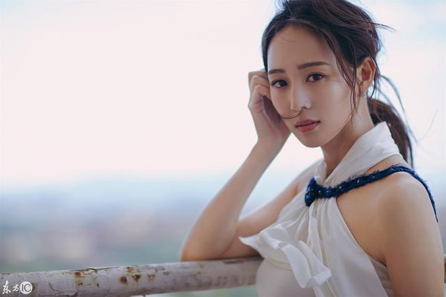 海蘭小天使張鈞甯高清寫真，果斷收藏，不愧中國臺灣第一氣質美女