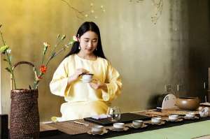 女人喝什么茶最好(建議女人：若不差錢，這4種茶要多喝，好喝養顏，別忽略)
