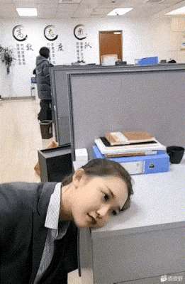 美女搞笑圖片(搞笑圖片（40）美女，你可千萬別撒手啊)