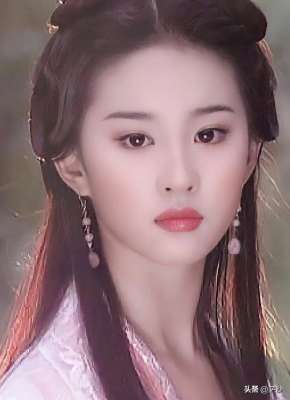 復仇的女人(金庸筆下最美的女人是誰？美貌絕倫的香香公主只能排到第二名？)