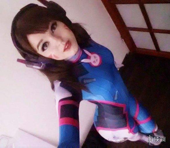 女術士半球奪目！波蘭美女《巫師3》特莉絲Cos賞