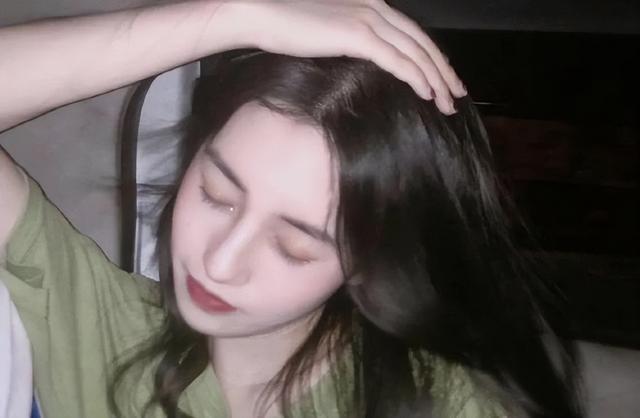 兩性交往，除了金錢，女人更想要男人這6樣?xùn)|西