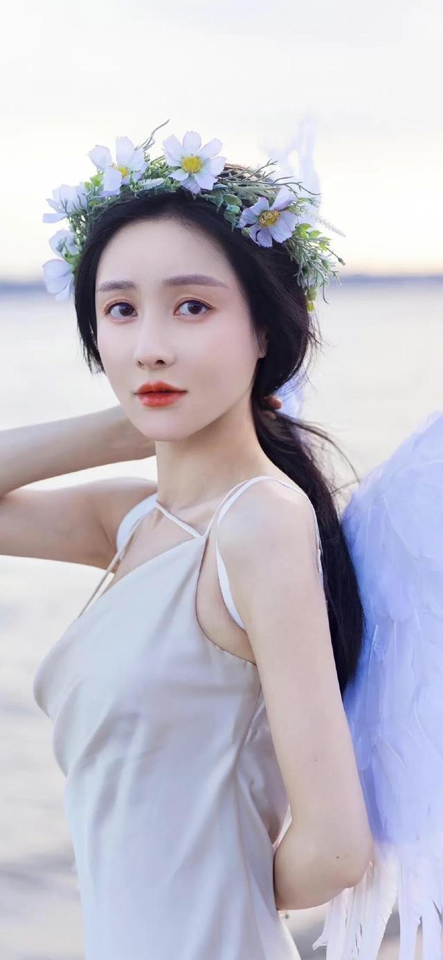 網(wǎng)絡(luò)顏值美女壁紙‖哇嗚，美女姐姐