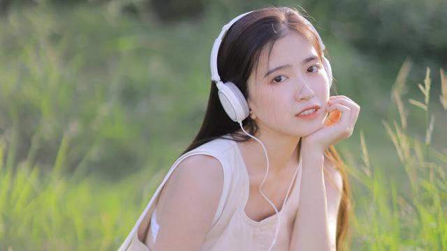 極品氧氣美女清純陽光室外寫真