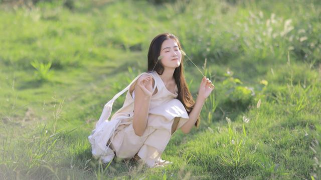 極品氧氣美女清純陽光室外寫真