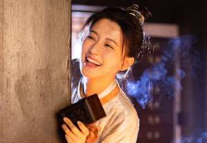 古代美女換裝(都說(shuō)美女也不一定能駕馭古裝，看到喬欣換裝后的效果，我信了)