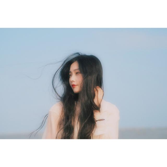 一組海邊舞女寫真，似80年代港星