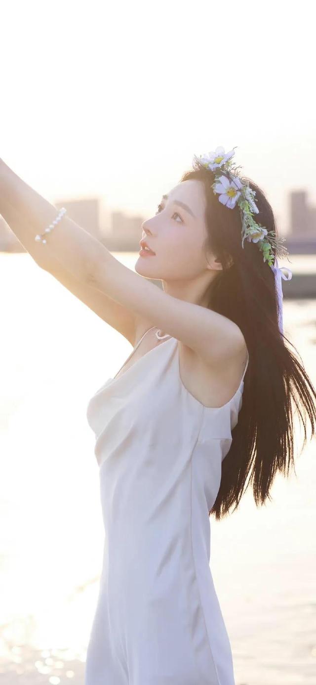 網(wǎng)絡(luò)顏值美女壁紙‖哇嗚，美女姐姐