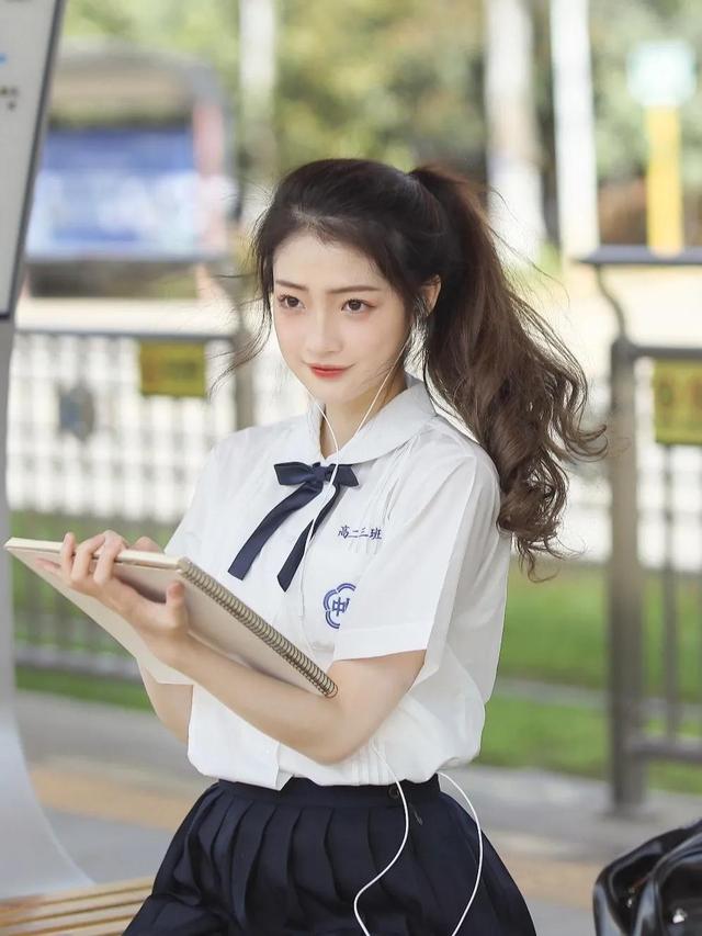 美好的不是女孩，而是18歲 (校花合集)
