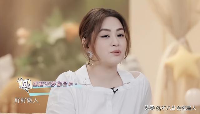 看臉絕美,身材卻干癟,排骨胸,五五分,這10位女星太可惜了