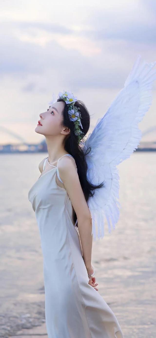 網(wǎng)絡(luò)顏值美女壁紙‖哇嗚，美女姐姐