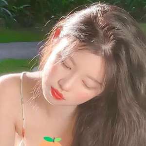 美女惡搞(適合美女發朋友圈的自拍搞笑文案)