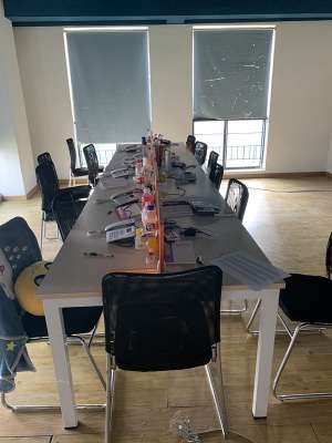 女人最適合的微信頭像(清一色女性微信頭像，朋友圈曬性感誘惑背影，群里各種戲精上演……)