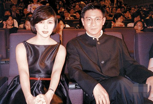 35年娛記曝劉德華秘聞：夜遇當(dāng)紅女星主動勾搭，華仔無奈送她回家