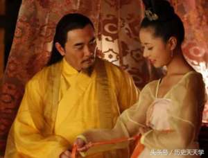 女人叫床(妃子侍寢時能叫出聲嗎？在皇帝臨幸前，太監會做一件羞于啟齒的事)