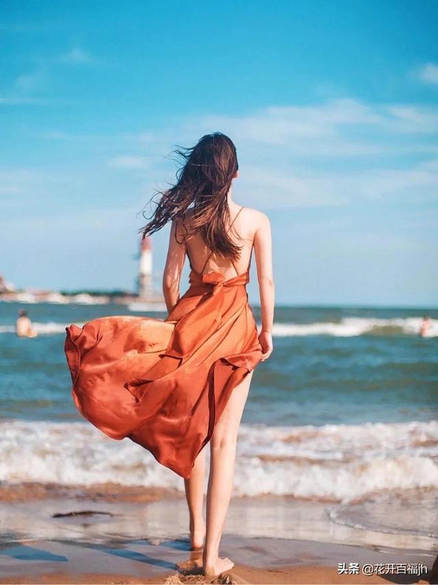 人像美圖壁紙第73期：海邊美女