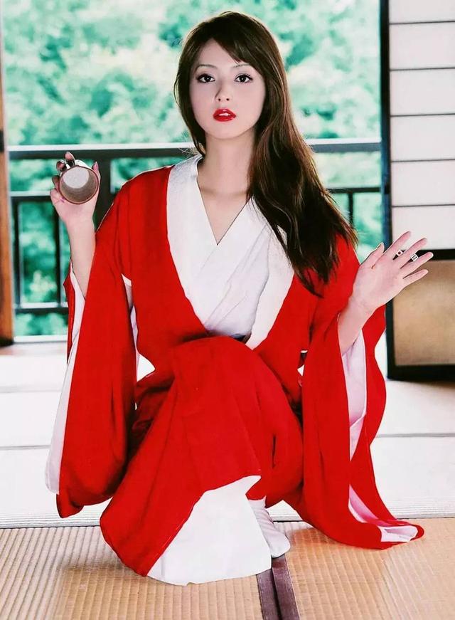 日本最美的九位女星，看看有你的女神嗎？