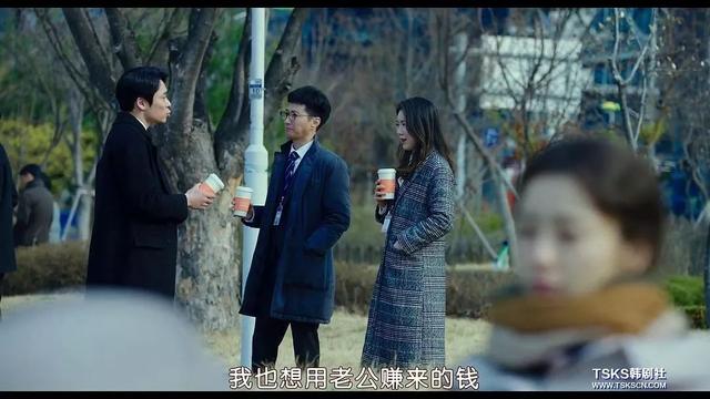 這位“82年出生的女人”,憑什么成為了直男的公敵?