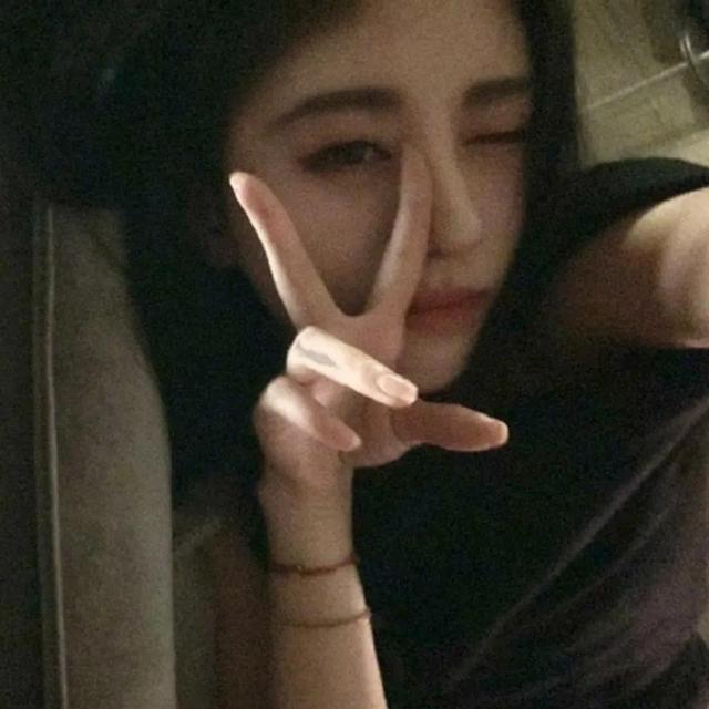 高清美女頭像｜該換頭像了