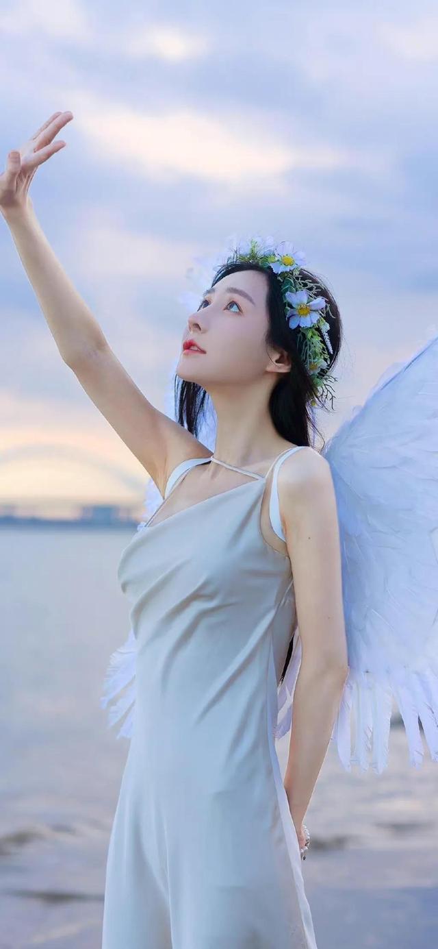 網(wǎng)絡(luò)顏值美女壁紙‖哇嗚，美女姐姐