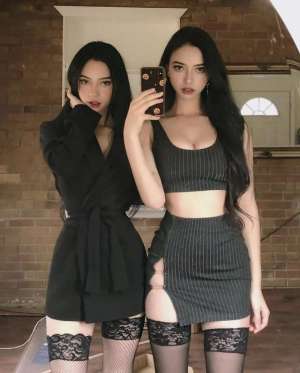 大波美女(00后雙胞胎姐妹身材太惹火，收割千萬直男網(wǎng)友：真心扛不住)