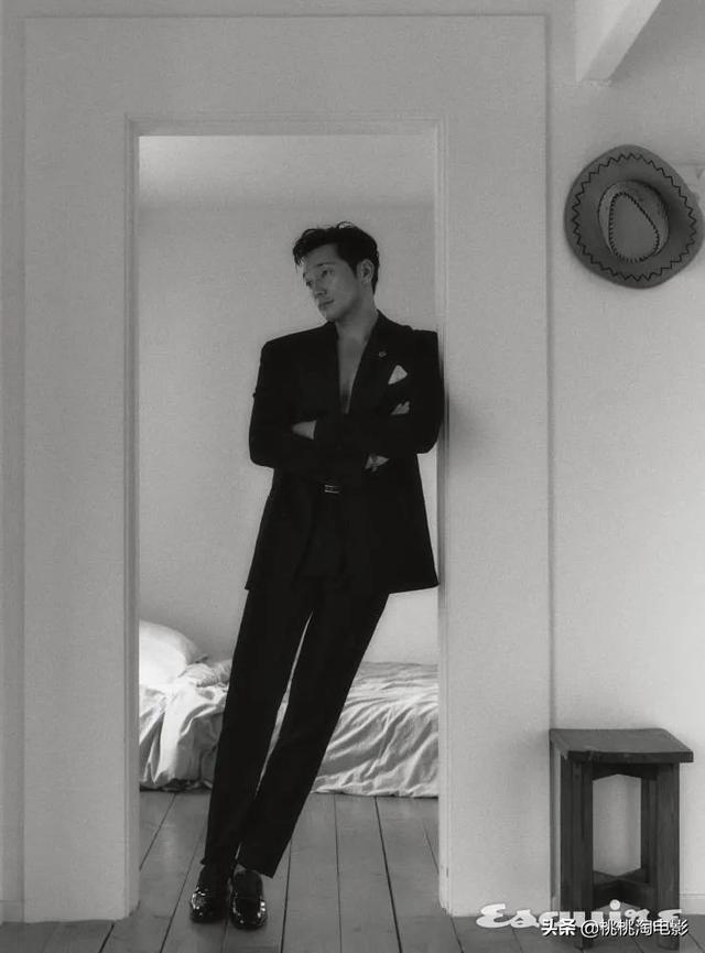 韓國男星孫錫久《Esquire》雜志封面大片,迷人魅力無法阻擋