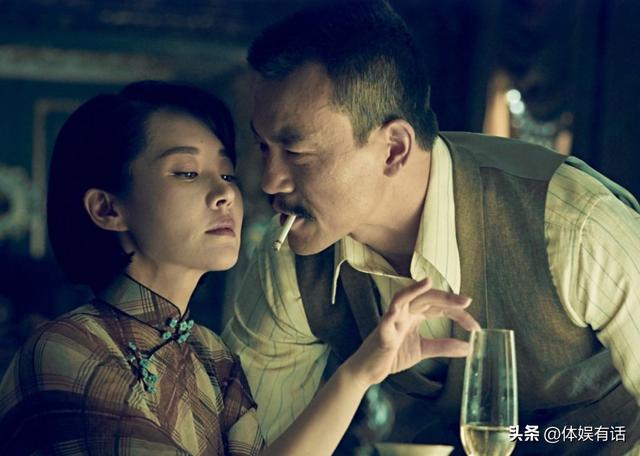 許晴的臀、舒淇的唇、李小冉的胸，這些中年女星性感起來能迷死人