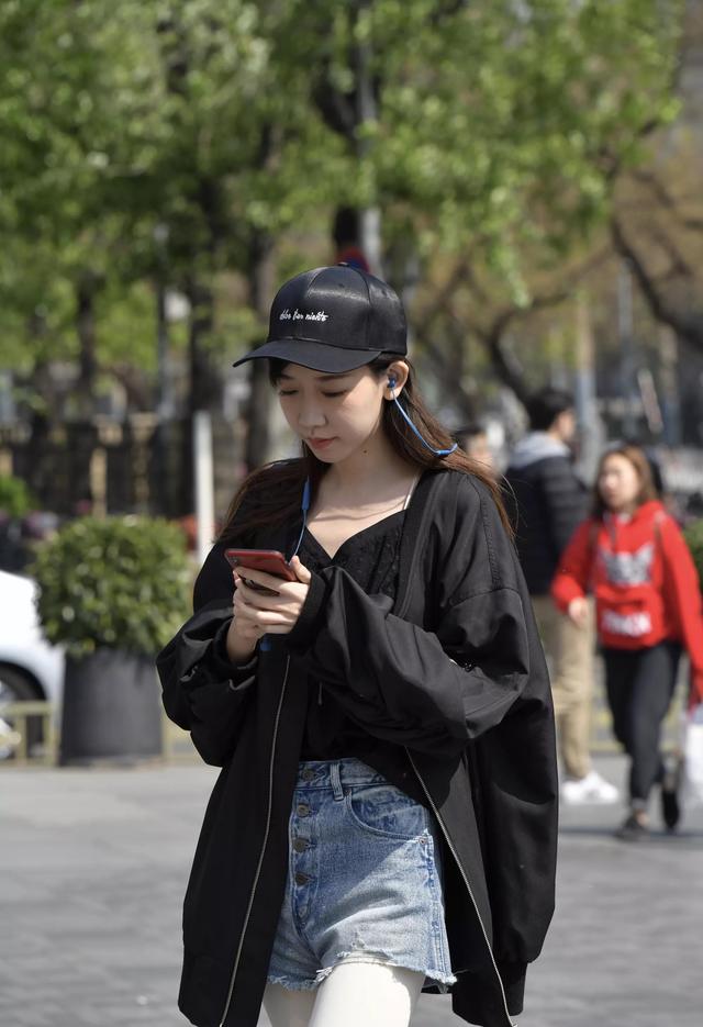 陳瀟白色連褲襪穿搭圖片