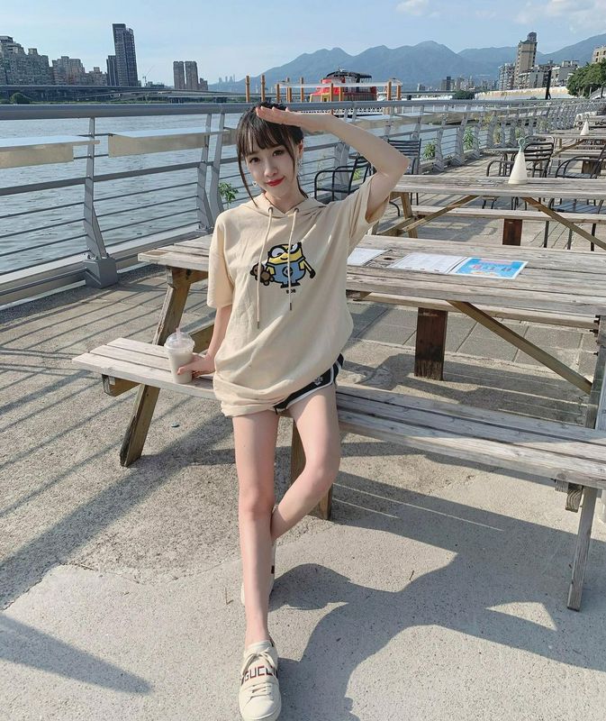 陳0雙電眼與纖細美腿讓人迷戀