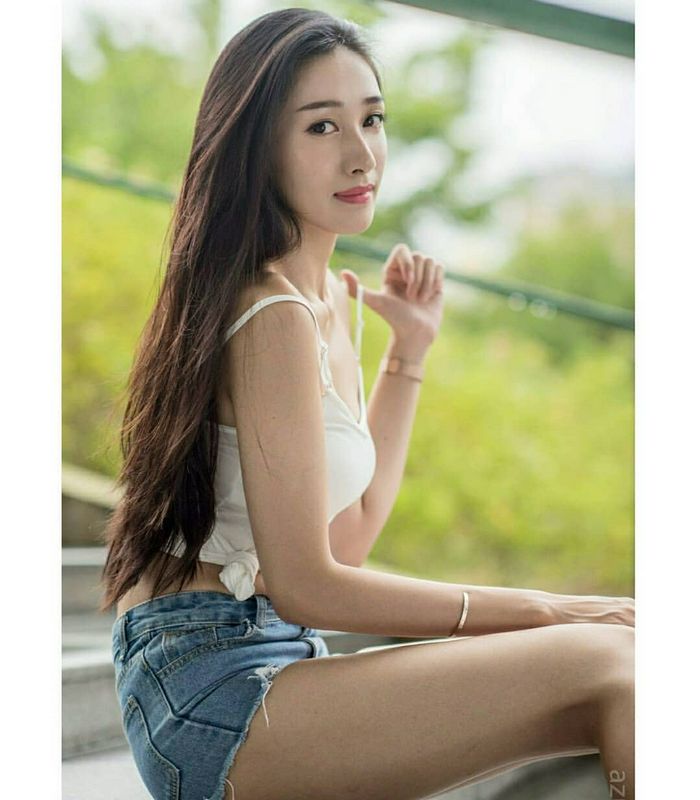 淡江會計班花段璟樂超性感美背視覺畫面好誘惑